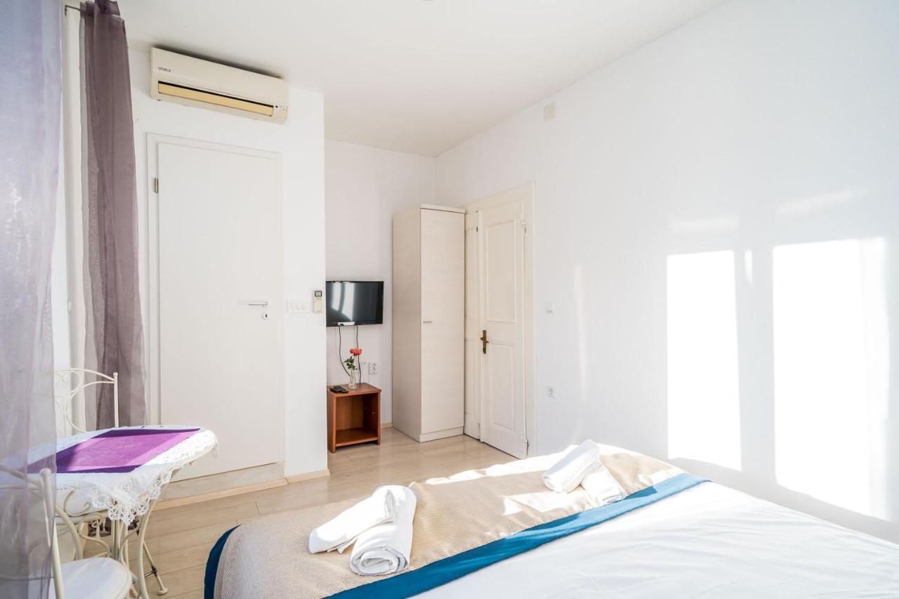 Deluxe Rooms With A Terrace View At Old City Gate Dubrovnik Extérieur photo