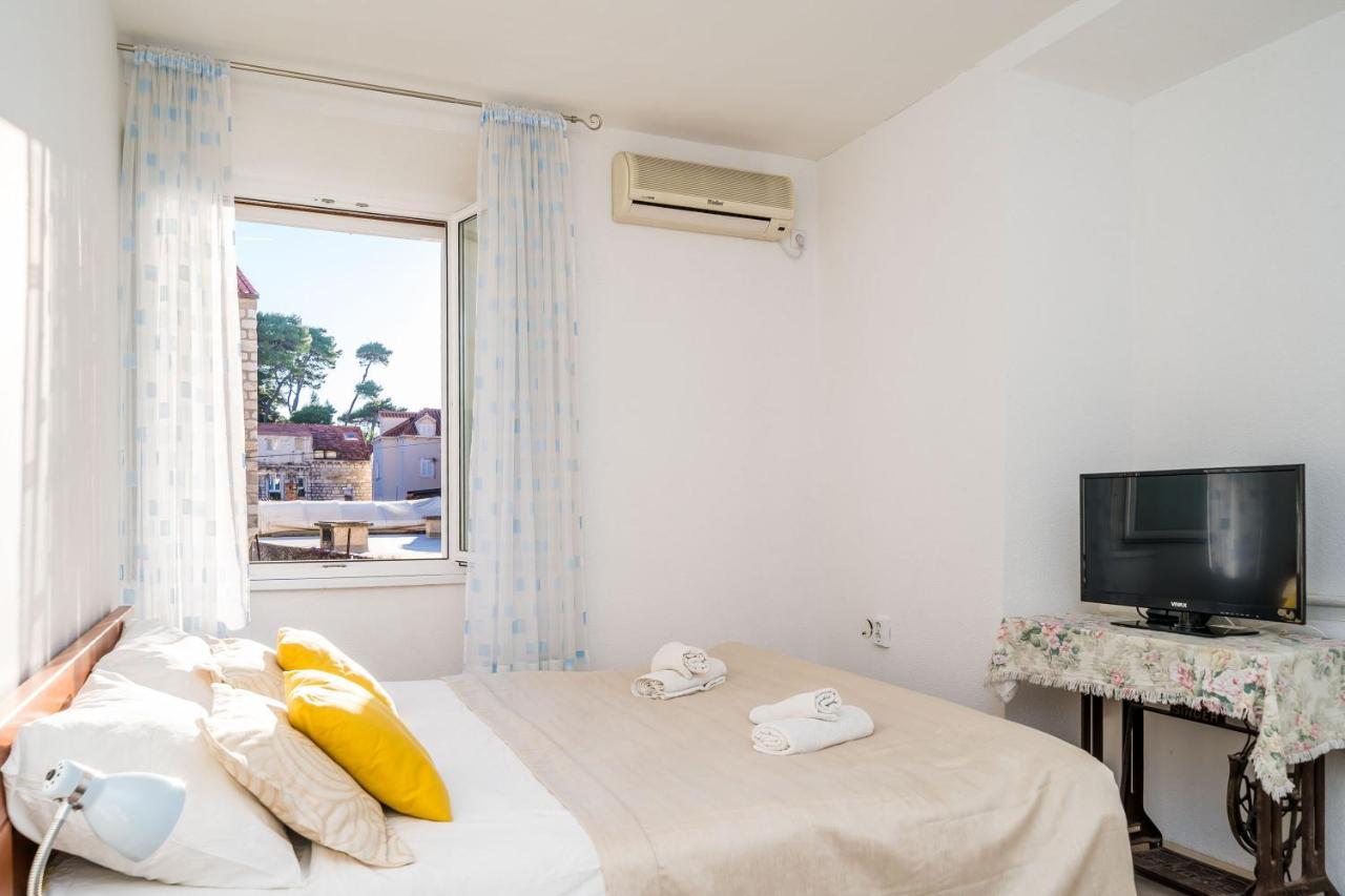 Deluxe Rooms With A Terrace View At Old City Gate Dubrovnik Extérieur photo