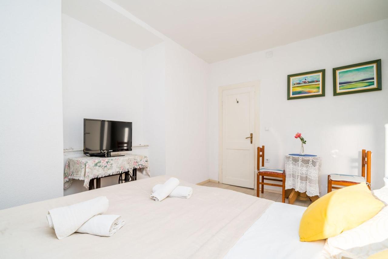 Deluxe Rooms With A Terrace View At Old City Gate Dubrovnik Extérieur photo