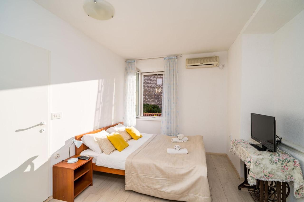 Deluxe Rooms With A Terrace View At Old City Gate Dubrovnik Extérieur photo