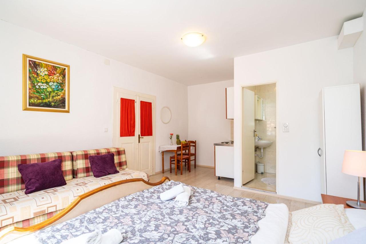 Deluxe Rooms With A Terrace View At Old City Gate Dubrovnik Extérieur photo